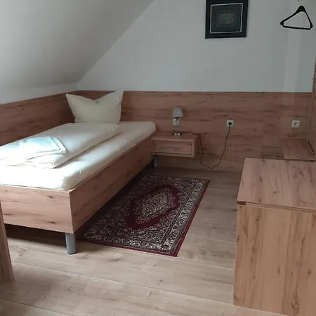 Fuchsbau Hotel 2*